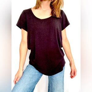 Athleta true black long relaxed fit short sleeve tee size XS